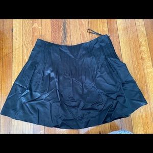 Penguin satin pleated skirt